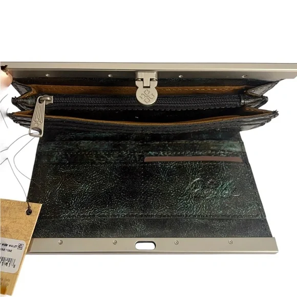 NWT Patricia Nash NWT CAUCHY Wallet turquoise tooled - Picture 4 of 8